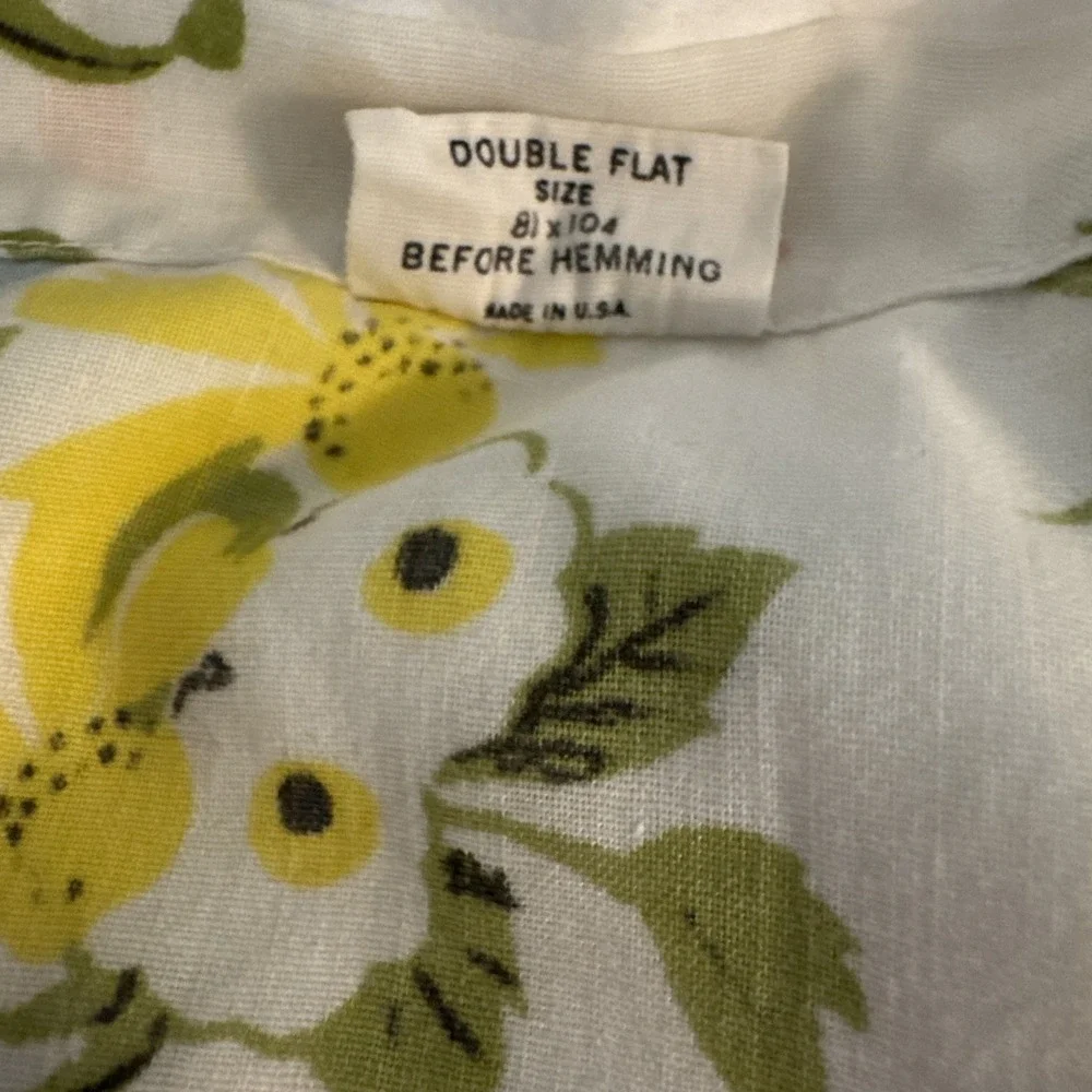 Vintage Pequot Muslin Double / Full Flat Sheet Floral Pink Yellow No Iron Daisy